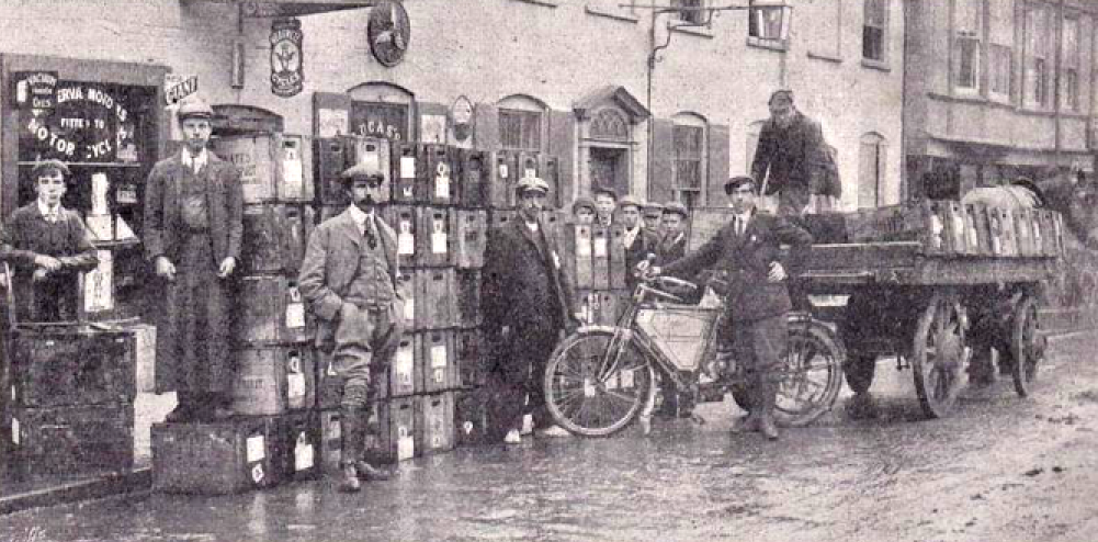 1904 PETROL DELIVERY CART